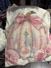Load image into Gallery viewer, Pink Pumpkin Graphic Tee
